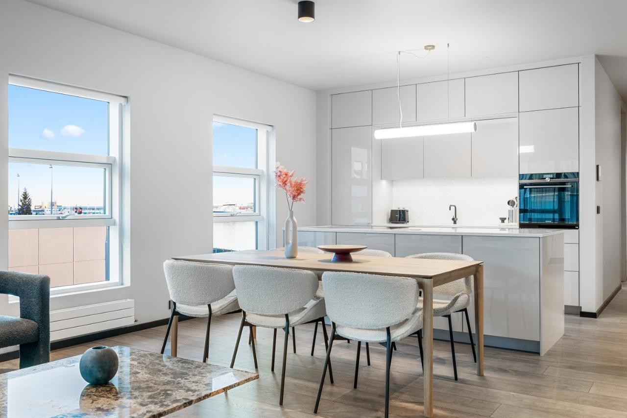 Harbour Lux 3Br & 2Ba In The Heart Of The City With Free Parking Reykjavik Exterior photo